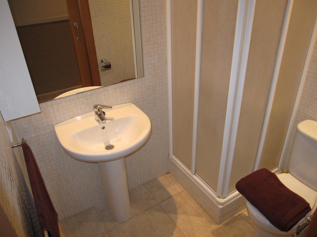 Apartments Hhb Barcelona Phòng bức ảnh