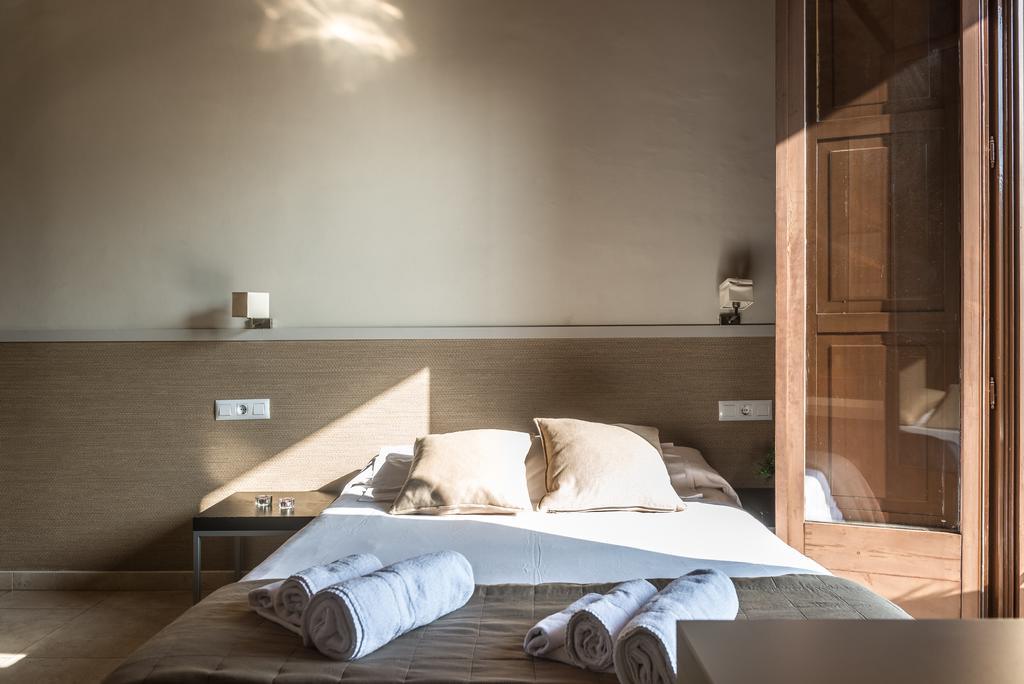 Apartments Hhb Barcelona Ngoại thất bức ảnh