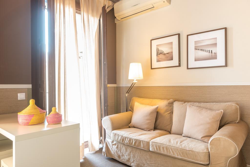 Apartments Hhb Barcelona Ngoại thất bức ảnh